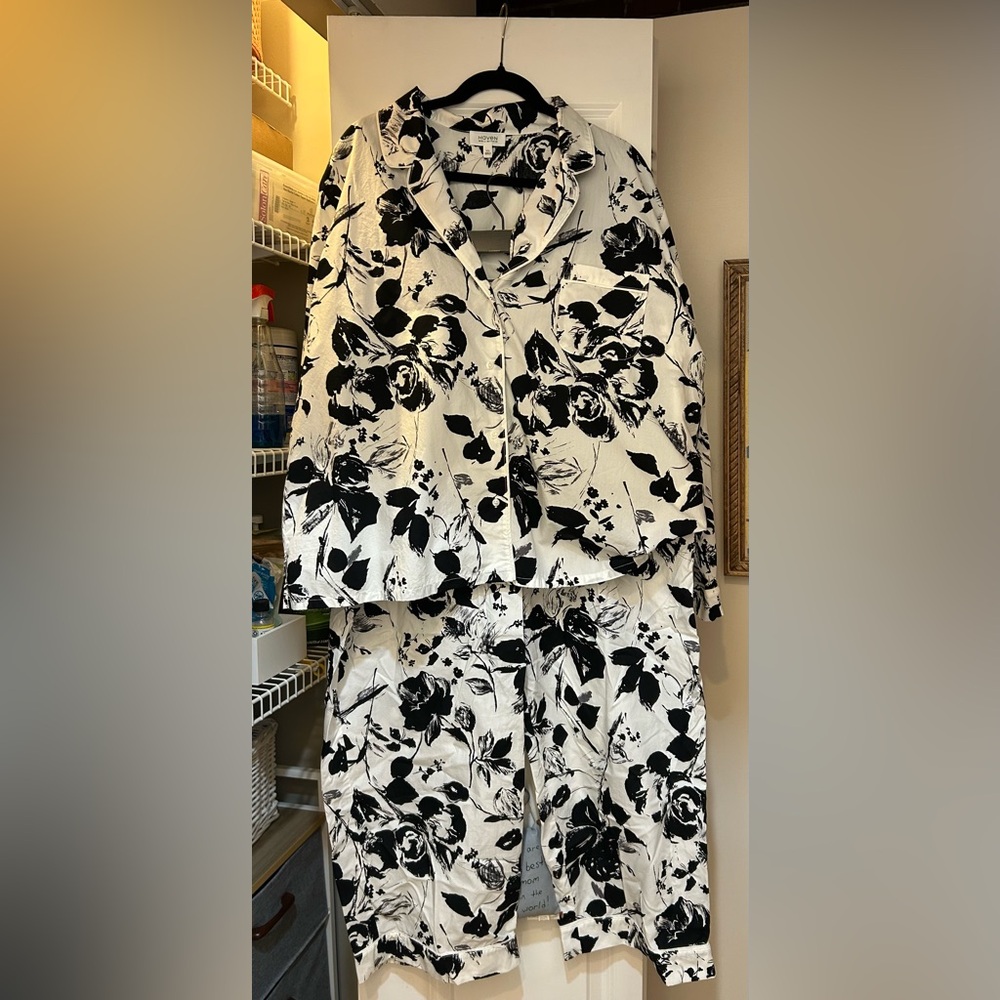 Haven Well Within by Talbots Black and White Floral Pajamas.